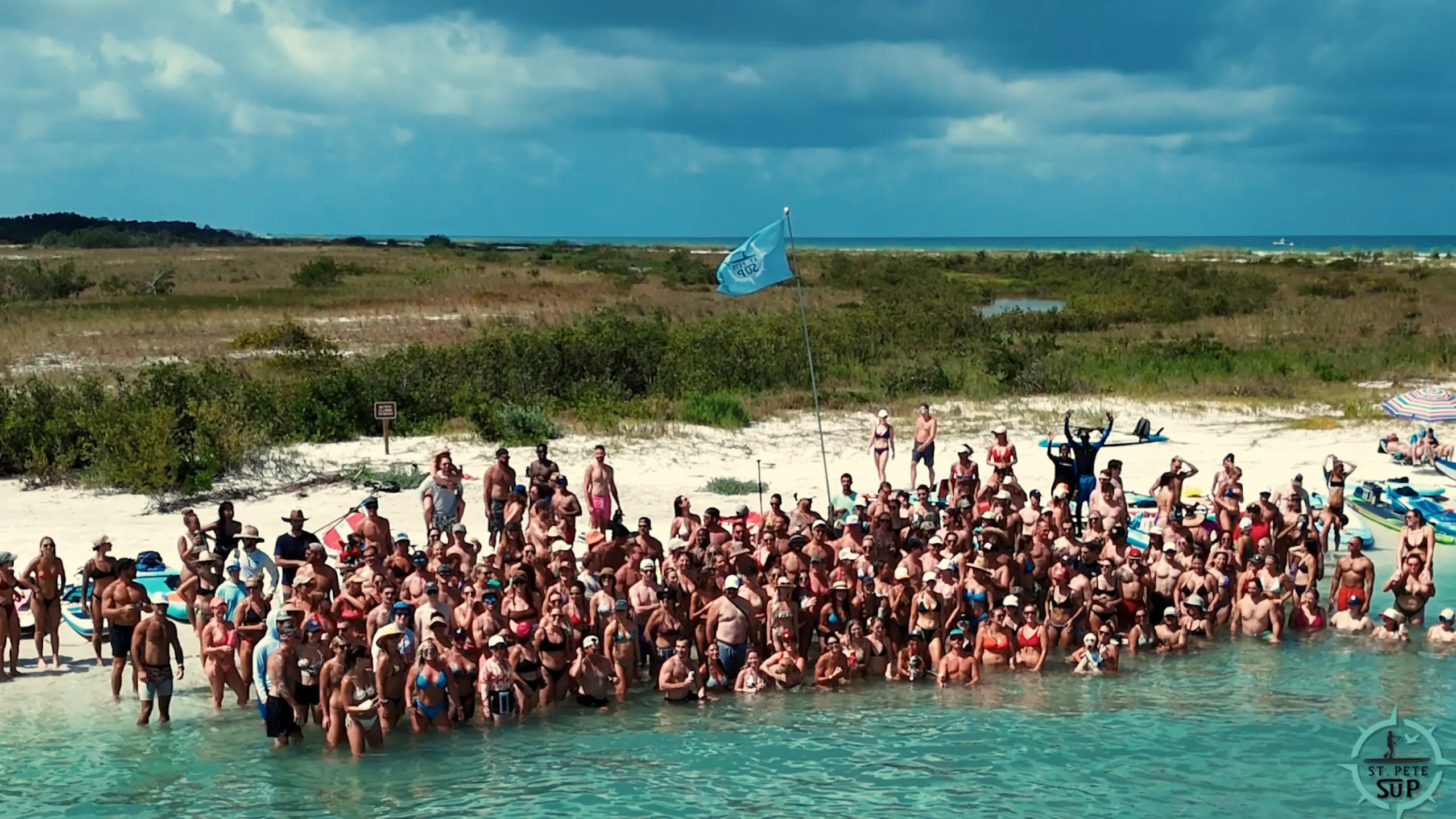 coaster-splash-st-pete-sup-lvFXarup-4.webp Coaster FitModern Look, Classic Vibe|UNTUCKit Coaster Splash St. Pete SUP