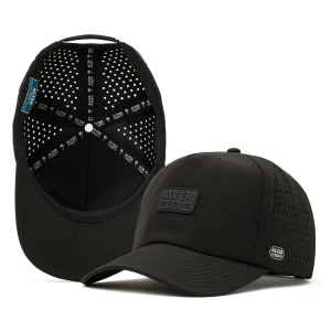 Traveler FitLaid-Back Style For Any Adventure|UNTUCKit Traveler Splash Black Signature