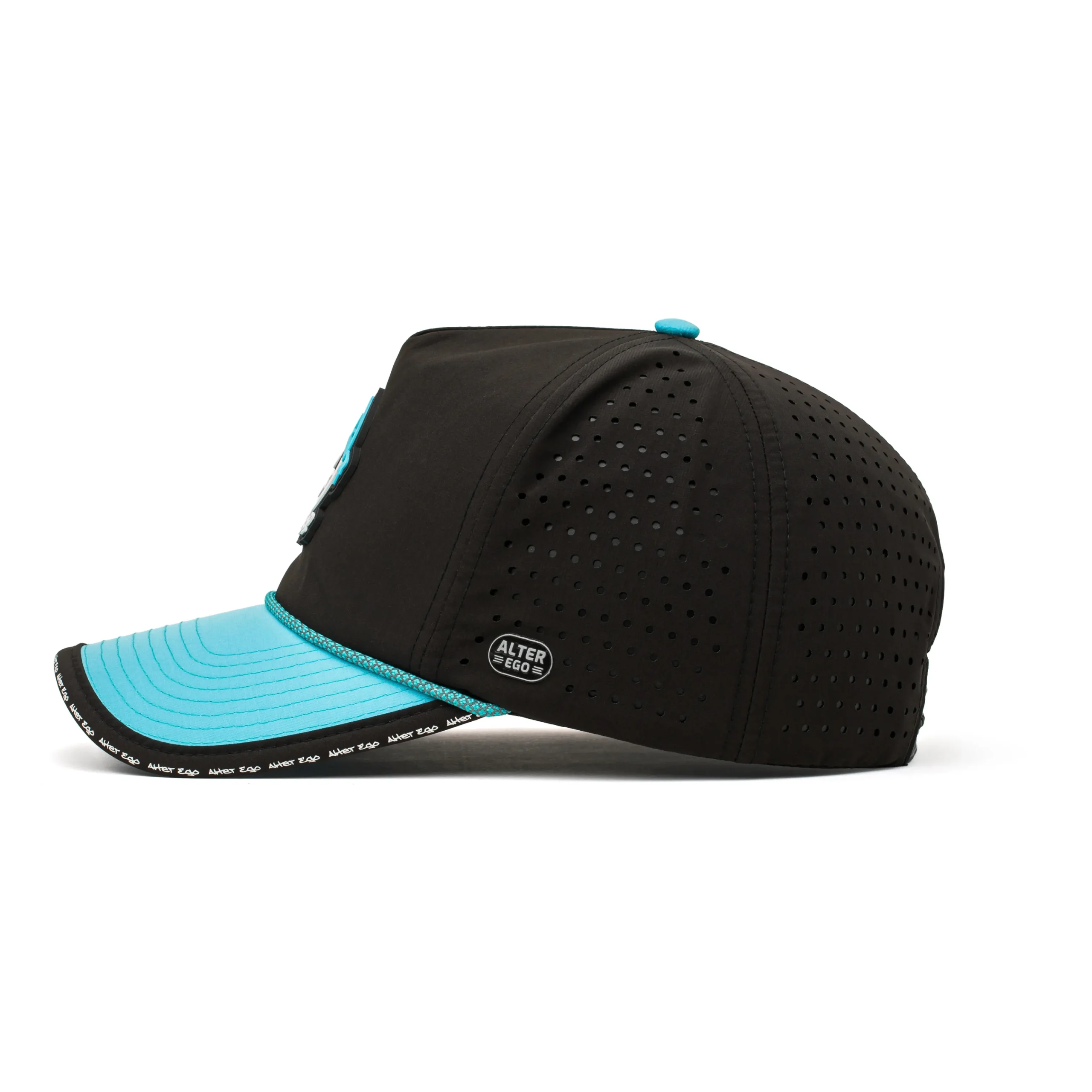 traveler-splash-icy-drip-soplncHc-1.webp Traveler FitLaid-Back Style For Any Adventure|UNTUCKit Traveler Splash Icy Drip